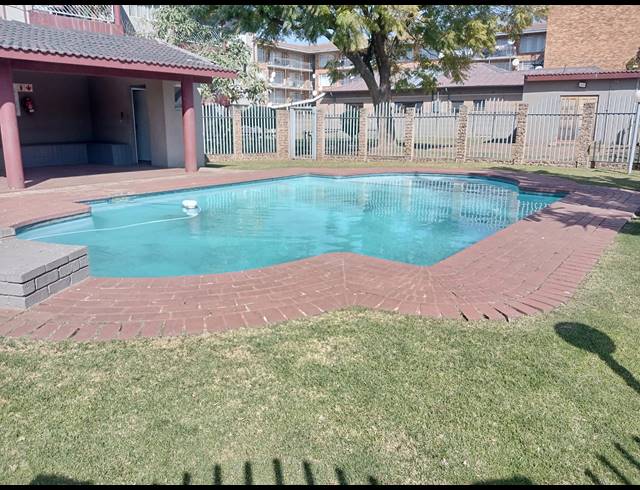 3 BEDROOM APARTMENT FOR SALE IN BENONI WEST